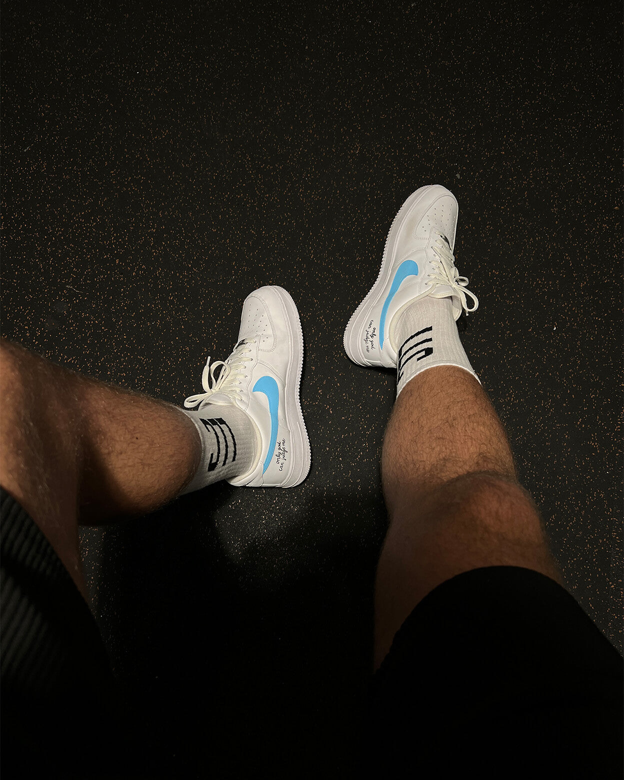 ESSENTIAL SOCKS - WHITE