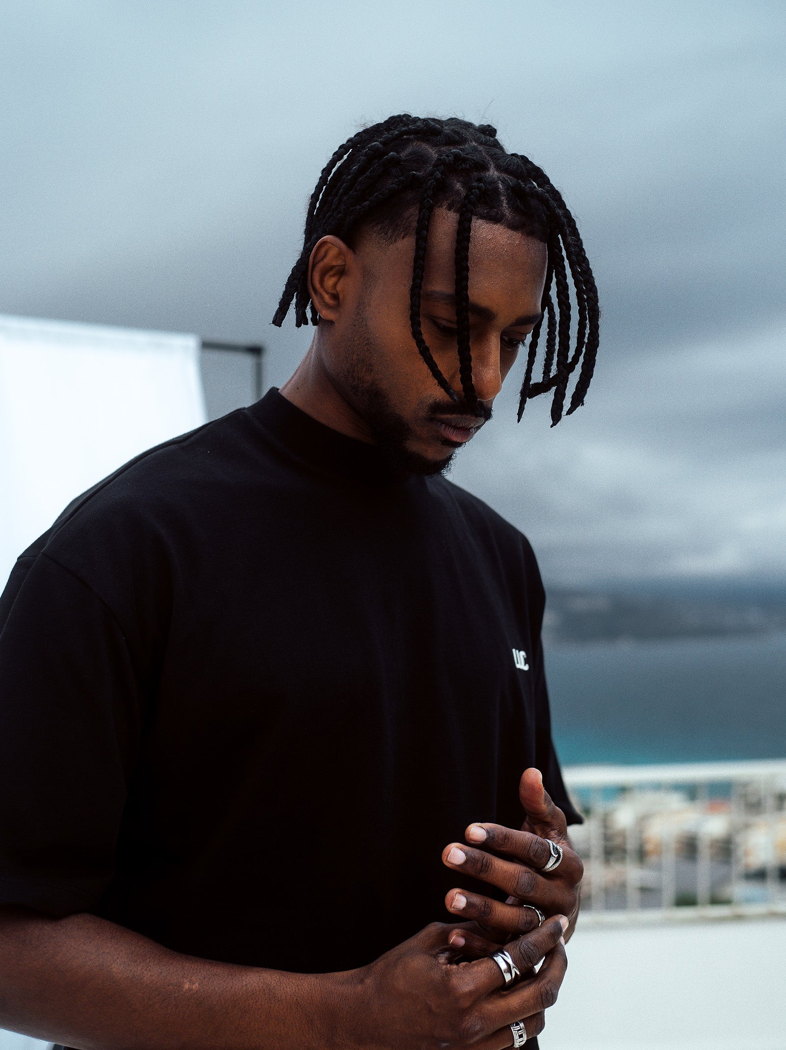 PATCH SIGNATURE T-SHIRT - BLACK
